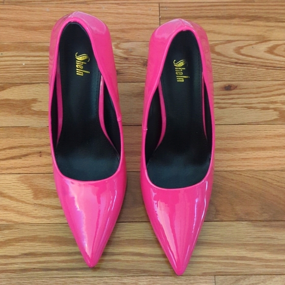 Hot pink heels - Picture 2 of 6